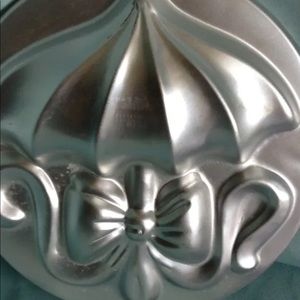 Wiltons Parasol Cake Topper Baking Pan # 503-570